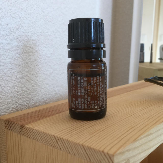 ドテラ シナモン樹皮5ml コスメ/美容のリラクゼーション(エッセンシャルオイル（精油）)の商品写真