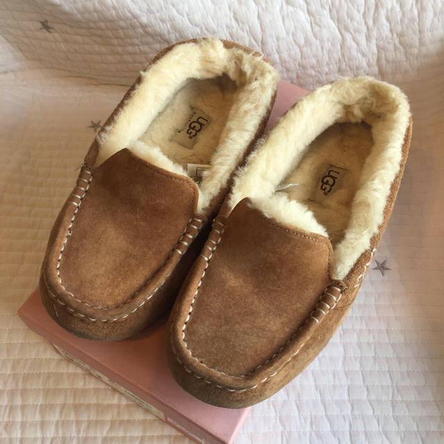 UGG(アグ)のUGG アンスレー ローファー モカシン 24cm レディースの靴/シューズ(スリッポン/モカシン)の商品写真