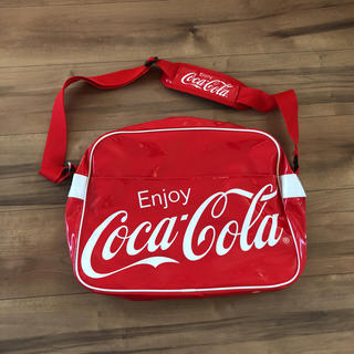 コカコーラ(コカ・コーラ)のコカコーラ エナメルショルダーバッグ 赤 新品未使用(ショルダーバッグ)