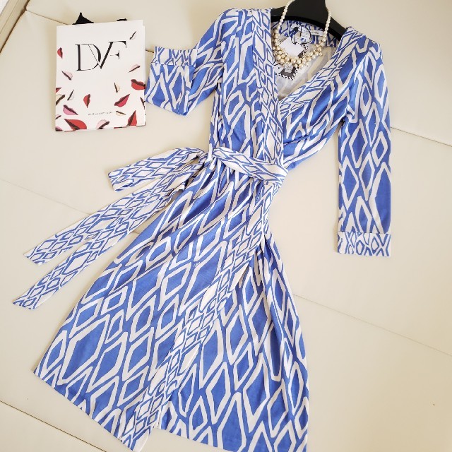 DIANE von FURSTENBERG(ダイアンフォンファステンバーグ)の[タグ付新品]ダイアンフォン”おしゃれ人気デザイン”ラップワンピース レディースのワンピース(ひざ丈ワンピース)の商品写真