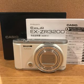 カシオ(CASIO)のCASIO EXILIM EX-ZR3200 ☆ 美品(コンパクトデジタルカメラ)