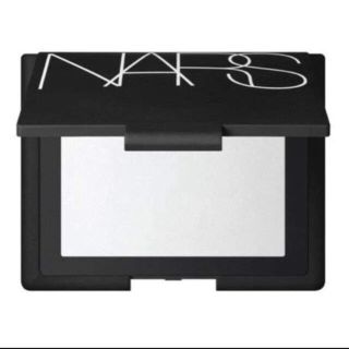 ナーズ(NARS)のライトリフレクティングセッティングパウダー (フェイスパウダー)