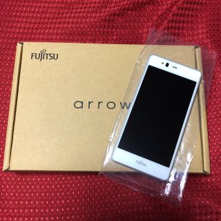 フジツウ(富士通)のarrows M04 PREMIUM ホワイト(スマートフォン本体)