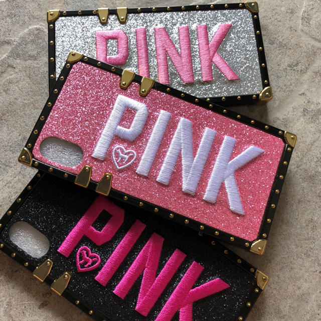 Victoria's Secret(ヴィクトリアズシークレット)のPINK iPhoneカバー💗 スマホ/家電/カメラのスマホアクセサリー(iPhoneケース)の商品写真