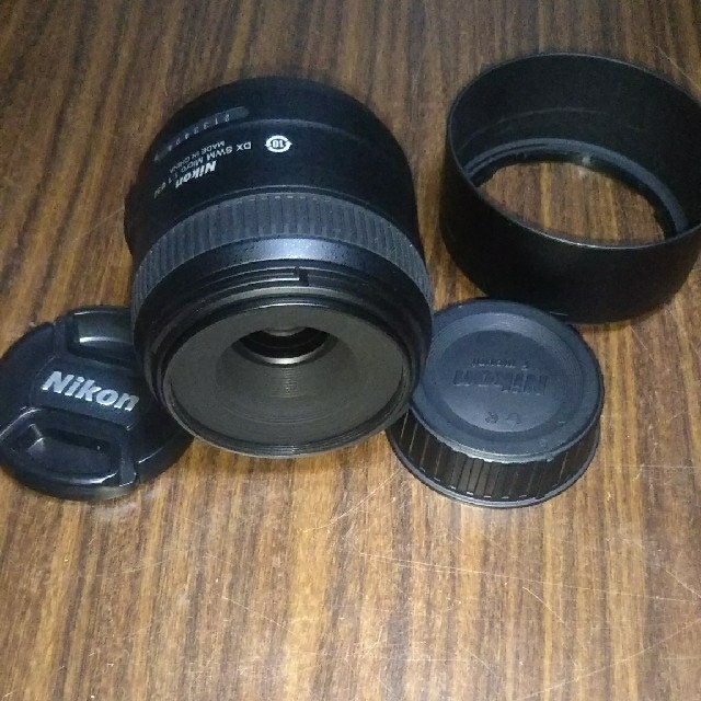 ニコン AF-S DX Micro NIKKOR 40mm f/2.8 G ニコン AF-S DX Micro NIKKOR 40mm f/2.8 G