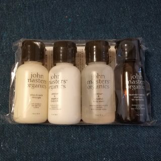 ジョンマスターオーガニック(John Masters Organics)の【特別価格】ジョンマスタートラベルセットおまけ付き(シャンプー)