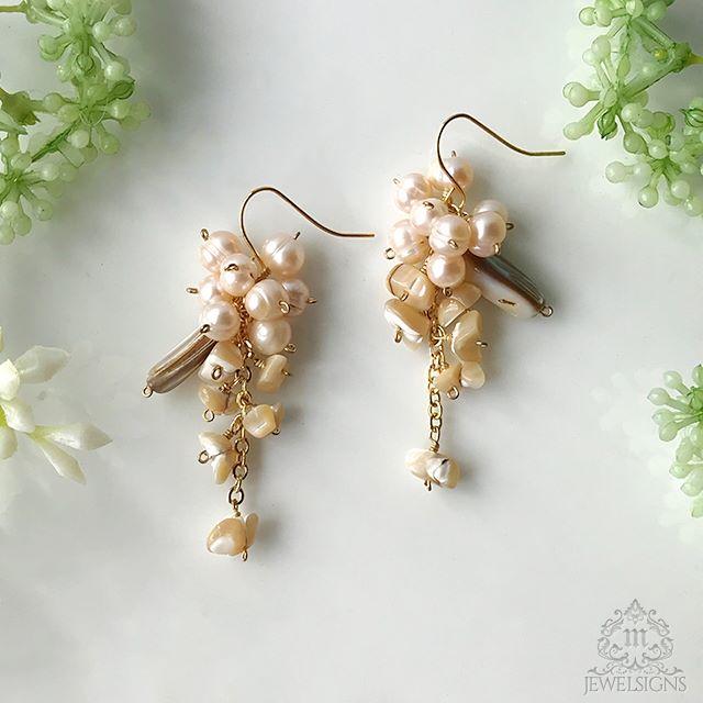 【Mhe-102a/ラスト①】MINORI/shell&pearl ハンドメイドのアクセサリー(ピアス)の商品写真