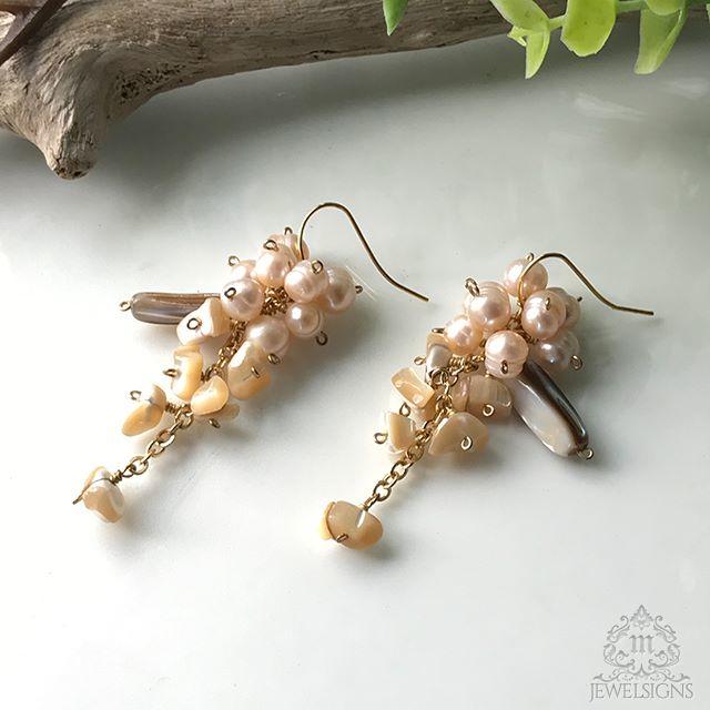 【Mhe-102a/ラスト①】MINORI/shell&pearl ハンドメイドのアクセサリー(ピアス)の商品写真