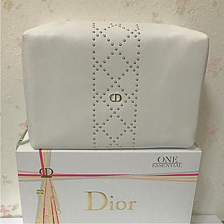 クリスチャンディオール(Christian Dior)のディオール ポーチ ホワイトxゴールド 新品未使用 最新(ポーチ)