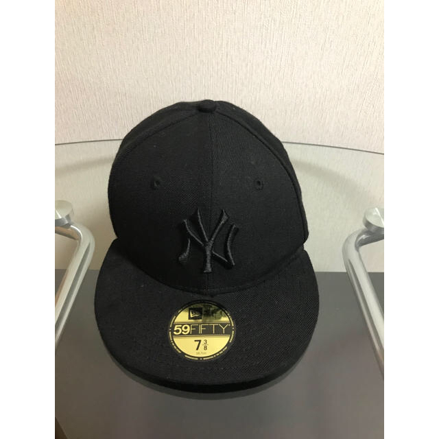 NEW ERA(ニューエラー)のニューエラ キャップ 黒×黒 メンズの帽子(キャップ)の商品写真