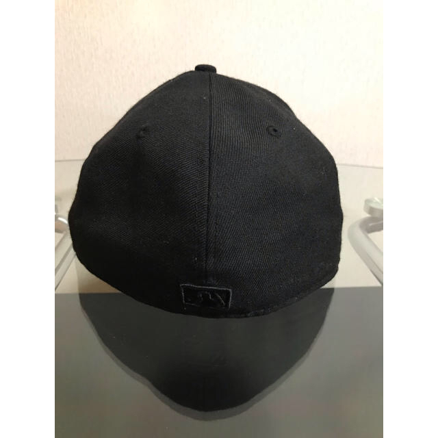 NEW ERA(ニューエラー)のニューエラ キャップ 黒×黒 メンズの帽子(キャップ)の商品写真