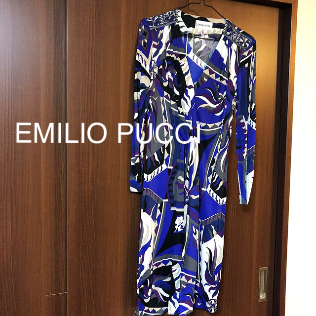 EMILIO PUCCI(エミリオプッチ)のエミリオプッチ ワンピース レディースのワンピース(ひざ丈ワンピース)の商品写真