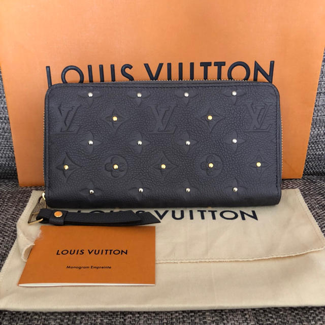 LOUIS VUITTON - お値下げ！新品未使用 ルイヴィトン ジッピーウォレット スタッズ 限定