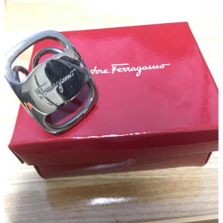 サルヴァトーレフェラガモ(Salvatore Ferragamo)のフェラガモ スカーフリング(リング(指輪))