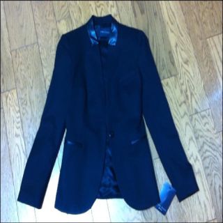 ザラ(ZARA)のZARA♡ジャケット♡新品タグ付き♡黒(テーラードジャケット)