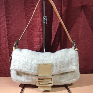 フェンディ(FENDI)の超美品 激レア FENDI フェンディ ウール マンマバケット (ハンドバッグ)