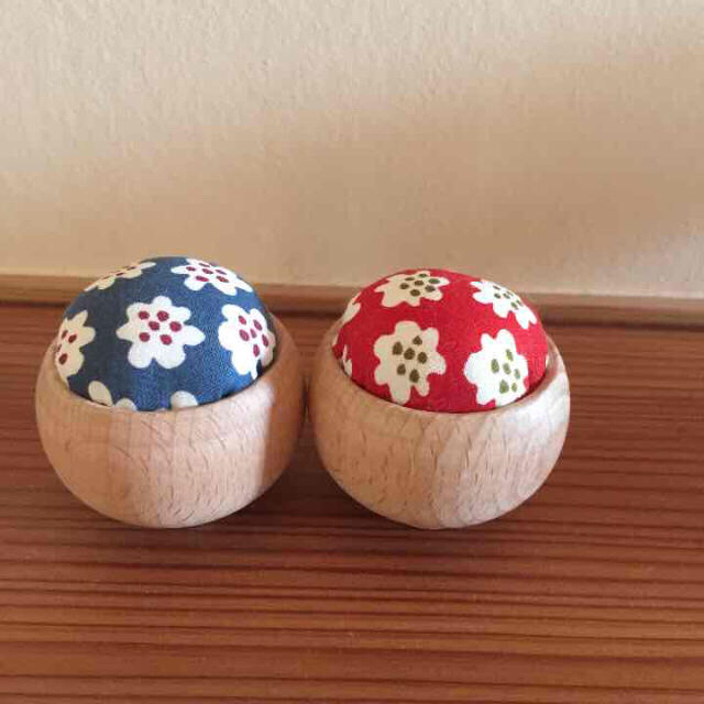 marimekko(マリメッコ)の1400マリメッコプケッティピンクッション針山 ハンドメイドの生活雑貨(雑貨)の商品写真