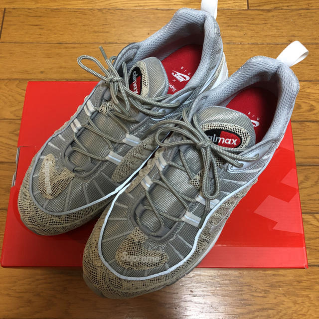 靴/シューズNIKE AIRMAX98 supreme