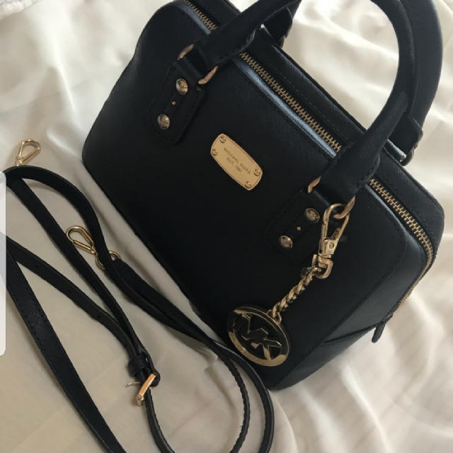 Michael Kors(マイケルコース)のマイケルコース  バッグ レディースのバッグ(ショルダーバッグ)の商品写真