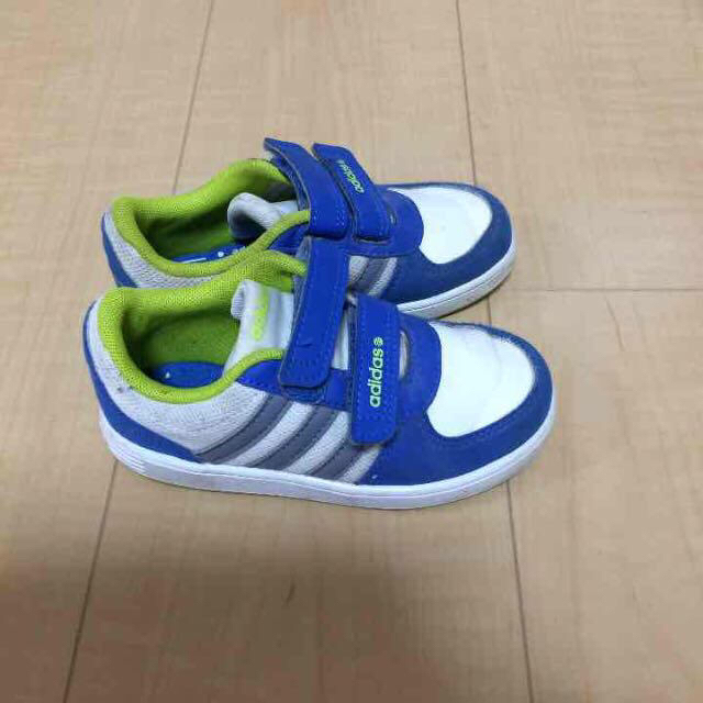 adidas(アディダス)のadidas キッズスニーカー 15.0 キッズ/ベビー/マタニティのキッズ靴/シューズ(15cm~)(その他)の商品写真