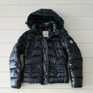 MONCLER(ダウンジャケット)のフリマアイテム一覧 MONCLER(ダウンジャケット)のフリマアイテム一覧