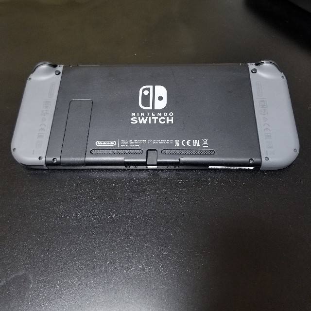 任天堂(ニンテンドウ)の【中古】Nintendo Switch Black　ニンテンドースイッチ　本体 エンタメ/ホビーのゲームソフト/ゲーム機本体(家庭用ゲーム機本体)の商品写真