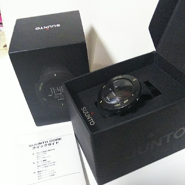 SUUNTO(スント)のセールSUUNTO CORE ultimate black メンズの時計(腕時計(デジタル))の商品写真