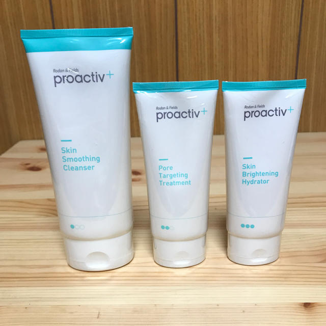 proactiv(プロアクティブ)のプロアクティブプラス 3ステップのセット コスメ/美容のスキンケア/基礎化粧品(洗顔料)の商品写真