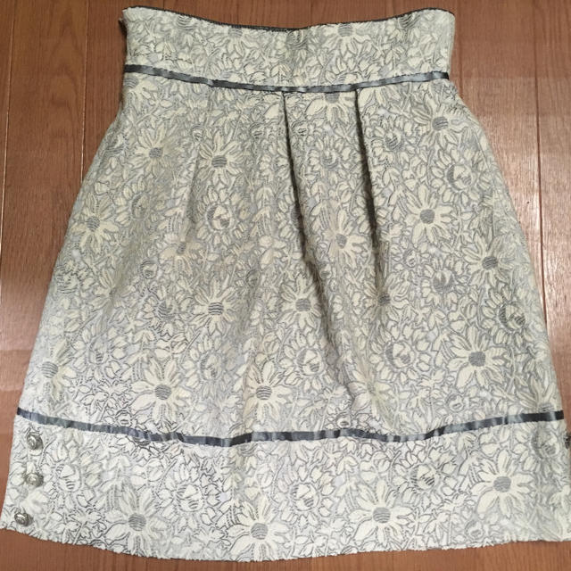 Lois CRAYON(ロイスクレヨン)のLois CRAYON ロイスクレヨンのジャガードスカート レディースのスカート(ひざ丈スカート)の商品写真