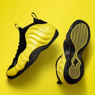 ナイキ(NIKE)のNIKE AIR FOAMPOSITE ONE    yellow(スニーカー)