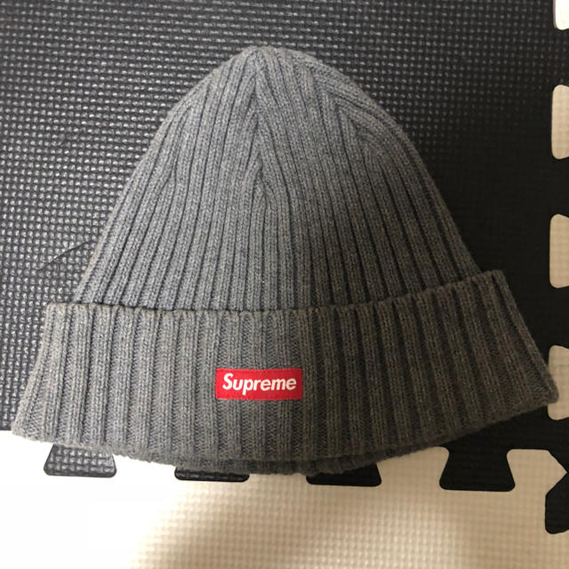 Supreme(シュプリーム)のSupreme ribbed beanie 3点セット ピンク ブラック グレー メンズの帽子(ニット帽/ビーニー)の商品写真