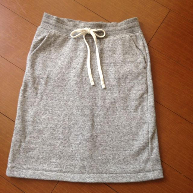 UNIQLO(ユニクロ)のボア スカート レディースのスカート(ひざ丈スカート)の商品写真
