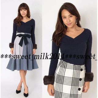 セシルマクビー(CECIL McBEE)の新品 セシルマクビー ラビットファー付Vネックニット ネイビー(ニット/セーター)