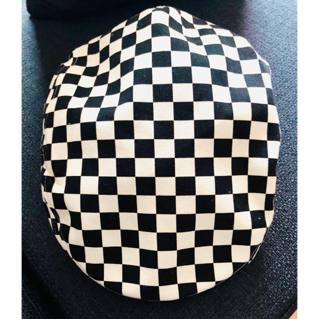 【美品】白黒チェッカーフラッグ ハンチング フリーサイズ ユニセックス メンズの帽子(ハンチング/ベレー帽)の商品写真