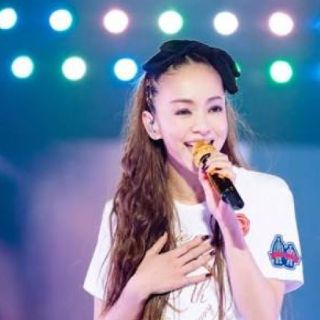 安室奈美恵 ﾌｧｲﾅﾘｰ ヘアバンド 美品(ミュージシャン)