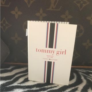 トミーヒルフィガー(TOMMY HILFIGER)のTommy　オードトワレ携帯用　1.5㍉新品未使用(香水(女性用))