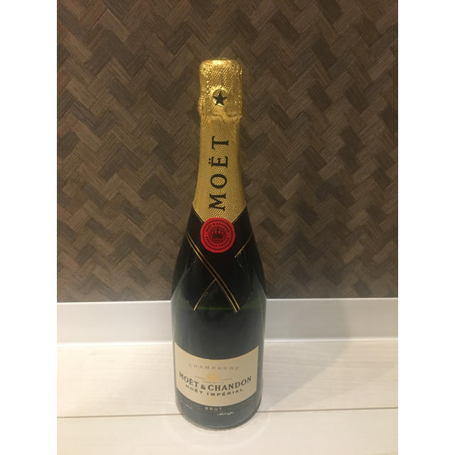 MOËT & CHANDON(モエエシャンドン)のエマ様専用 MOET 食品/飲料/酒の酒(シャンパン/スパークリングワイン)の商品写真