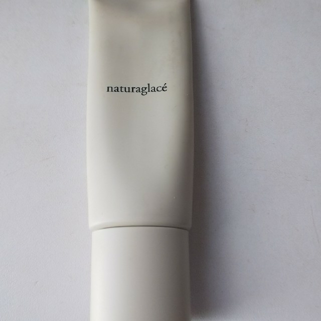 naturaglace(ナチュラグラッセ)のナチュラグラッセモイストBBクリーム コスメ/美容のベースメイク/化粧品(BBクリーム)の商品写真