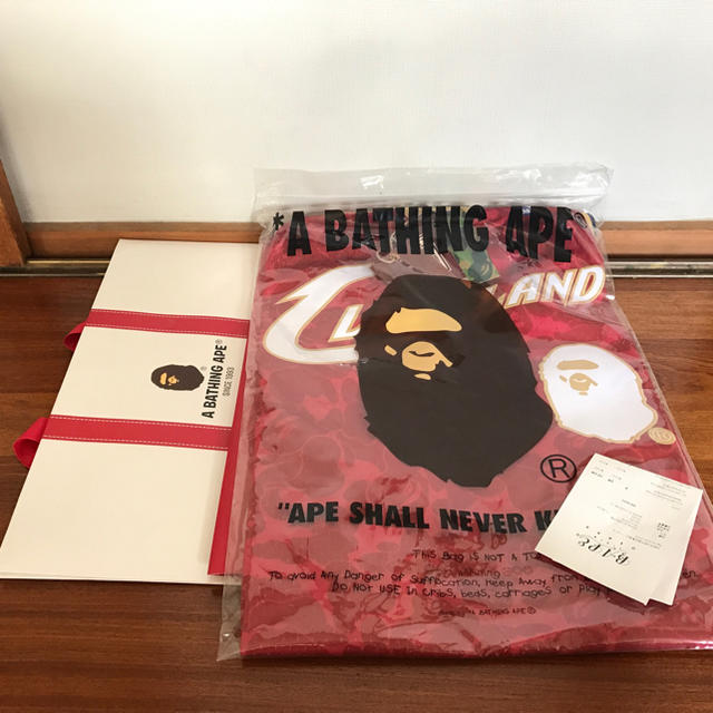 A Bathing ape X Mitchell&Ness Cleveland