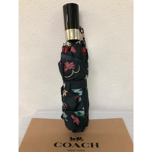 COACH(コーチ)のコーチ、傘、ハワイアン柄 (^^)、新品未使用 レディースのファッション小物(傘)の商品写真