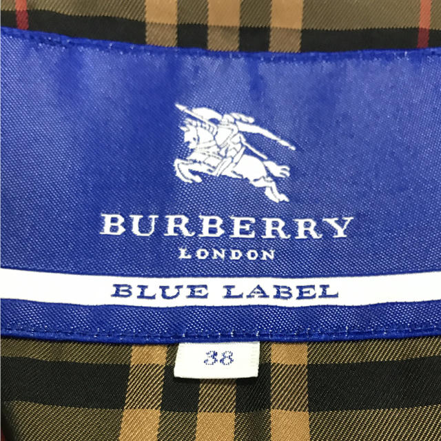 BURBERRY BLUE LABEL(バーバリーブルーレーベル)の《美品》BURBERRY BLUE LABEL ロングコート レディースのジャケット/アウター(ロングコート)の商品写真