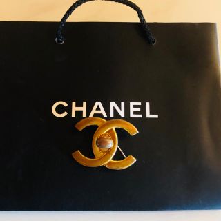 シャネル(CHANEL)のシャネル✨  ブローチ  ゴールド✨(ブローチ/コサージュ)