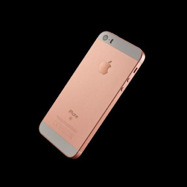 Apple(アップル)のiPhone SE ワイモバイル新品未使用 スマホ/家電/カメラのスマートフォン/携帯電話(スマートフォン本体)の商品写真