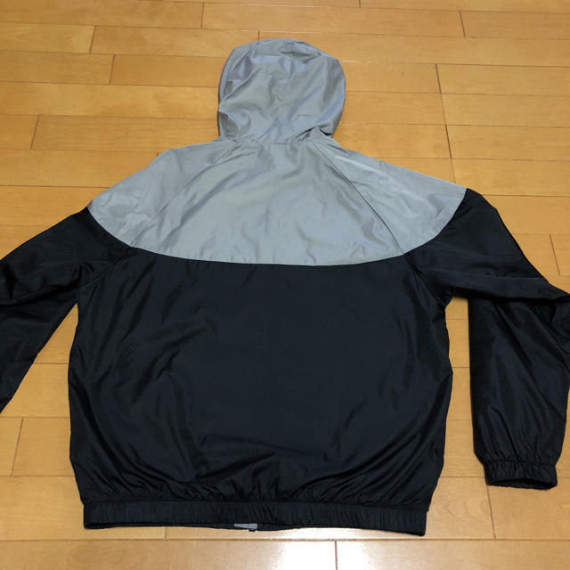 NIKE(ナイキ)のNIKE ナイロンパーカー キッズ/ベビー/マタニティのキッズ服男の子用(90cm~)(ジャケット/上着)の商品写真