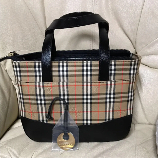 BURBERRY(バーバリー)のBurberry ハンドバッグ  レディースのバッグ(ハンドバッグ)の商品写真