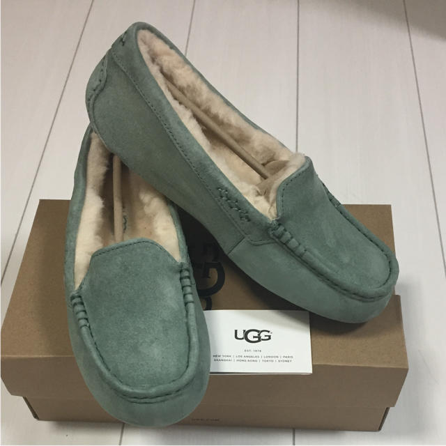 新作 限定色 ✨ UGG アンスレー モカシン ライトハウス25