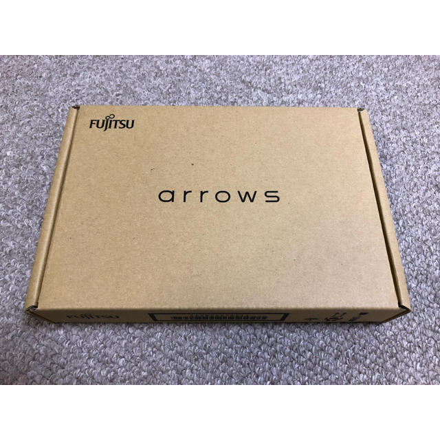 富士通 FUJITSU ａｒｒｏｗｓ Ｍ０４ ＰＲＥＭＩＵＭ新品SIMフリー