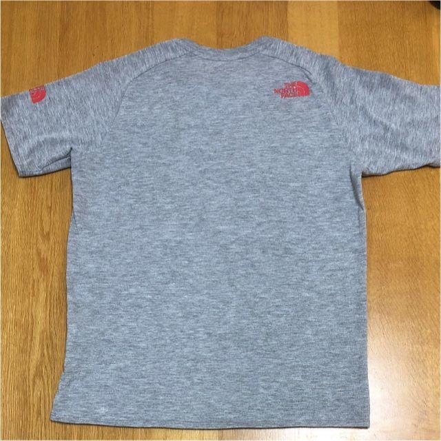 THE NORTH FACE(ザノースフェイス)のTHE NORTH FACE Tシャツ グレー☆レッド メンズのトップス(Tシャツ/カットソー(半袖/袖なし))の商品写真