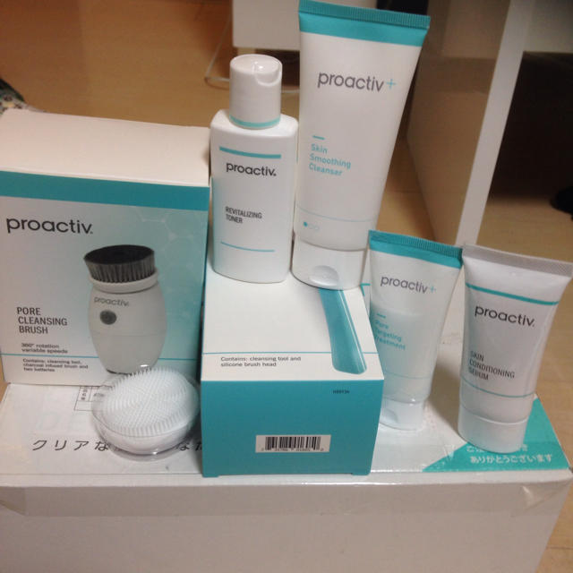 proactiv(プロアクティブ)のプロアクティブ セット コスメ/美容のスキンケア/基礎化粧品(化粧水/ローション)の商品写真