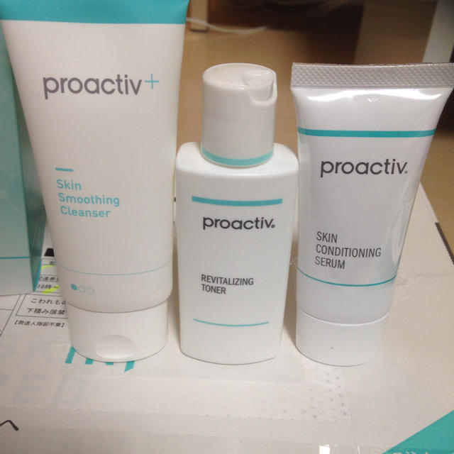 proactiv(プロアクティブ)のプロアクティブ セット コスメ/美容のスキンケア/基礎化粧品(化粧水/ローション)の商品写真